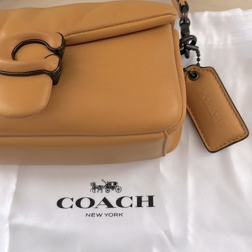 NWT Coach Pillow Tabby 18 in Buttercup - Picture 8 of 12